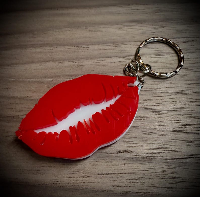 Naughty Acrylic Keyring, Adult Novelty Gift for Hen and Stag Parties — photograph 3