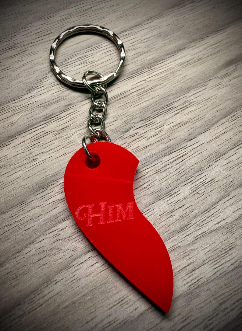 Personalised Split Heart Keyring Pair, Engraved Acrylic Gift for Couples or Friends — photograph 4
