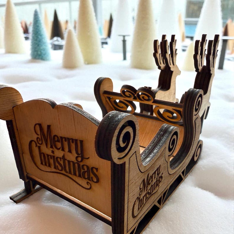 Wooden Santa Sleigh and Reindeer Set, Fully Assembled Christmas Table Decoration — photograph 2