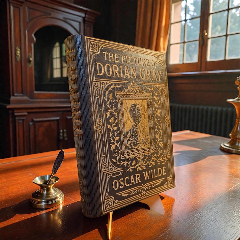 The Picture of Dorian Gray Book-Shaped Keepsake Box, Personalised Wooden Gift — photograph 1